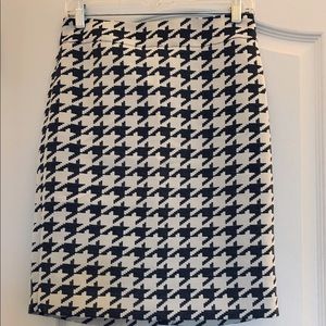 Banana Republic skirt (never worn)